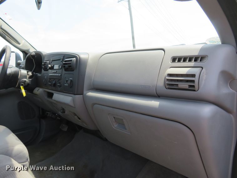 image for item FP9302 2006 Ford F250 Super Duty XLT  pickup truck