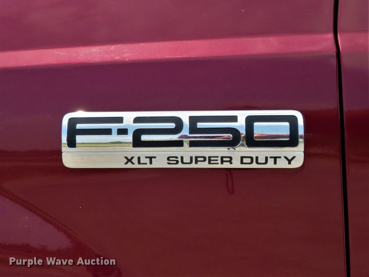 image for item FP9302 2006 Ford F250 Super Duty XLT  pickup truck