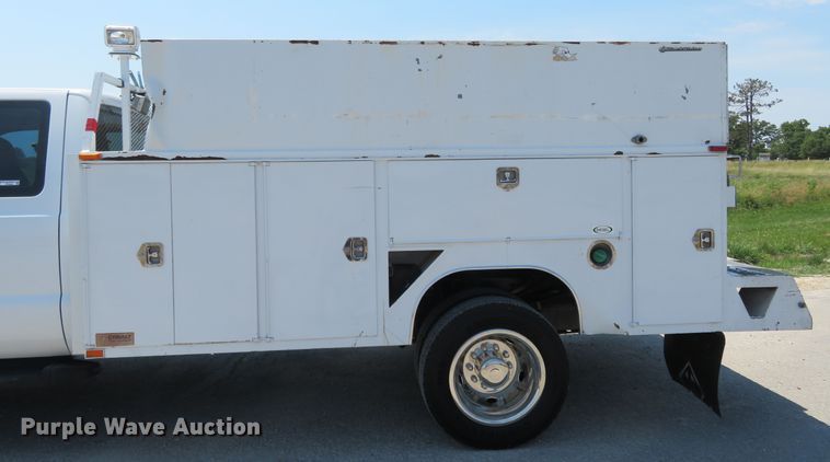image for item FP9304 2009 Ford F550 Super Duty XL  utility / service truck