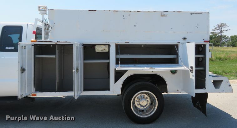 image for item FP9304 2009 Ford F550 Super Duty XL  utility / service truck