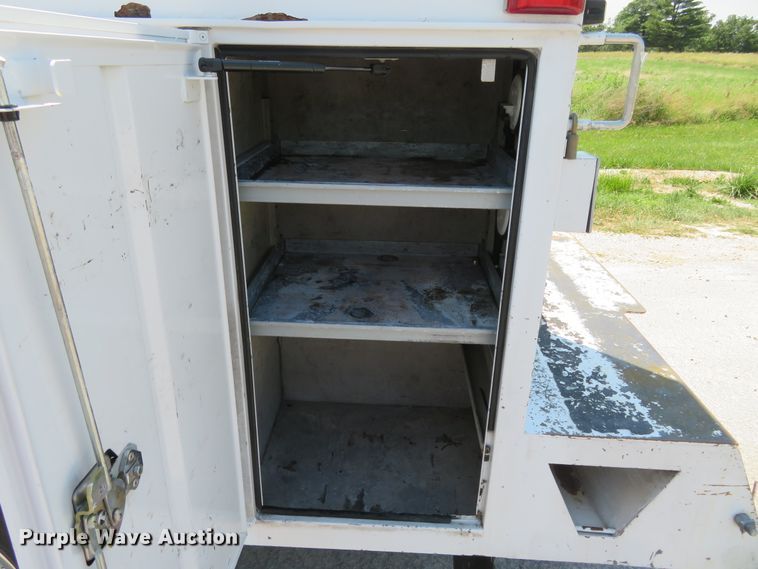 image for item FP9304 2009 Ford F550 Super Duty XL  utility / service truck