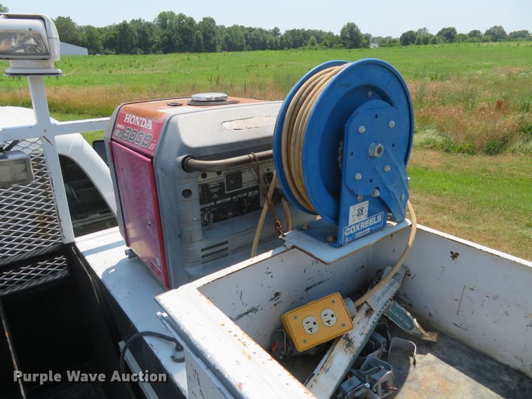 image for item FP9304 2009 Ford F550 Super Duty XL  utility / service truck