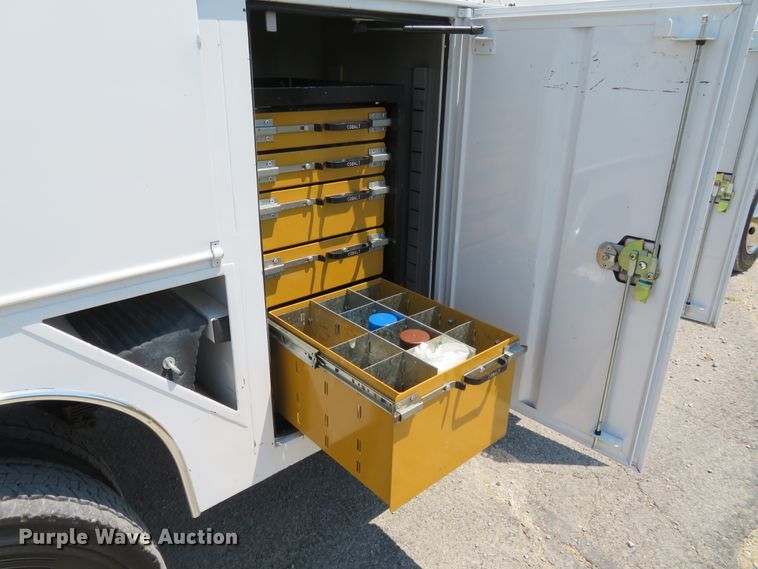 image for item FP9304 2009 Ford F550 Super Duty XL  utility / service truck