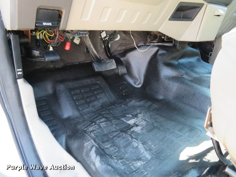 image for item FP9304 2009 Ford F550 Super Duty XL  utility / service truck