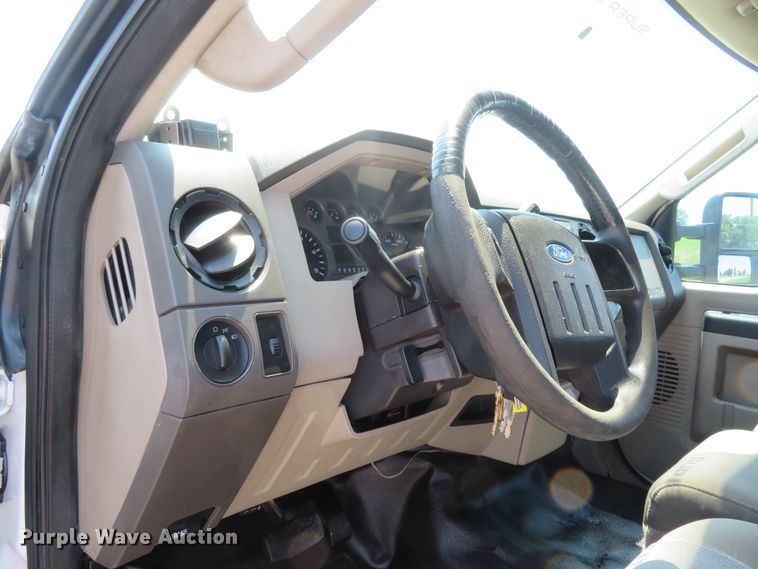 image for item FP9304 2009 Ford F550 Super Duty XL  utility / service truck