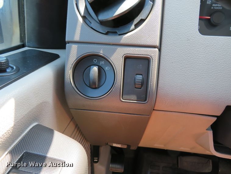 image for item FP9304 2009 Ford F550 Super Duty XL  utility / service truck