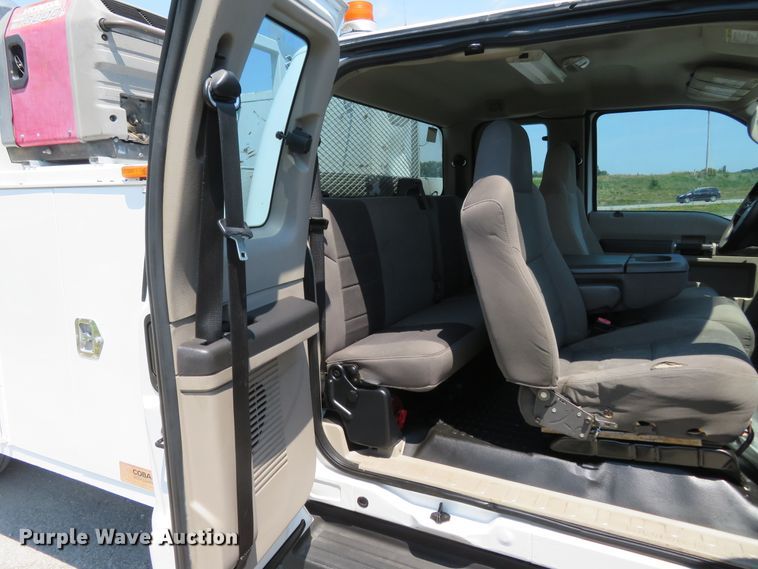 image for item FP9304 2009 Ford F550 Super Duty XL  utility / service truck