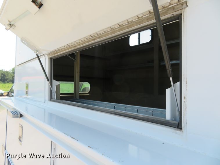 image for item FP9305 2009 Ford F550 Super Duty XL  utility / service truck