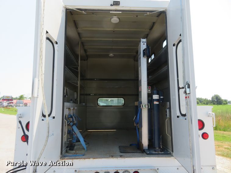 image for item FP9305 2009 Ford F550 Super Duty XL  utility / service truck