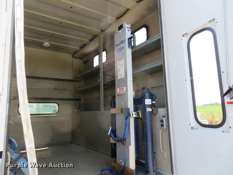 image for item FP9305 2009 Ford F550 Super Duty XL  utility / service truck