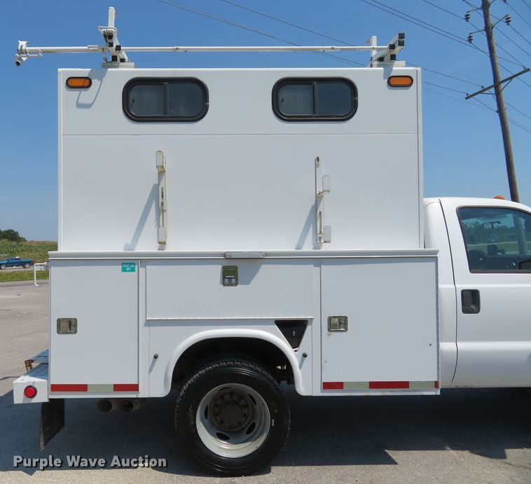 image for item FP9305 2009 Ford F550 Super Duty XL  utility / service truck