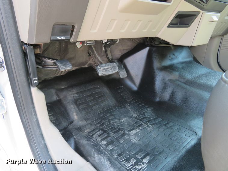 image for item FP9305 2009 Ford F550 Super Duty XL  utility / service truck