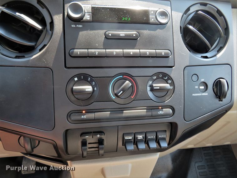 image for item FP9305 2009 Ford F550 Super Duty XL  utility / service truck