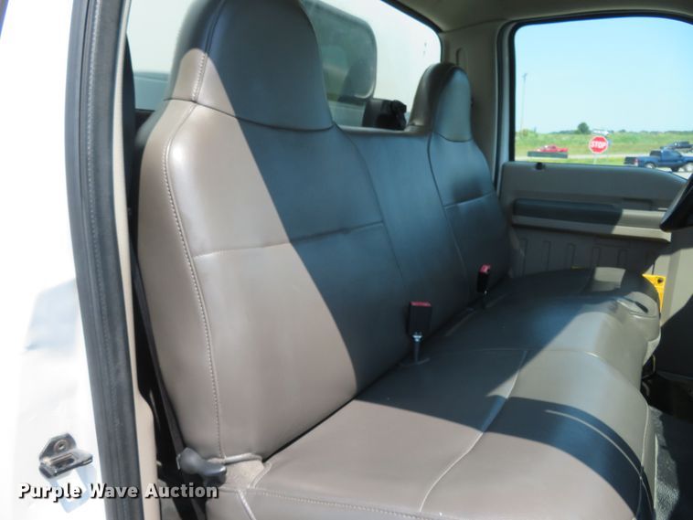 image for item FP9305 2009 Ford F550 Super Duty XL  utility / service truck