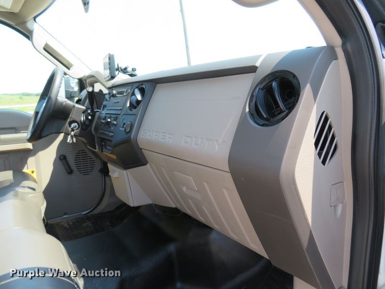 image for item FP9305 2009 Ford F550 Super Duty XL  utility / service truck