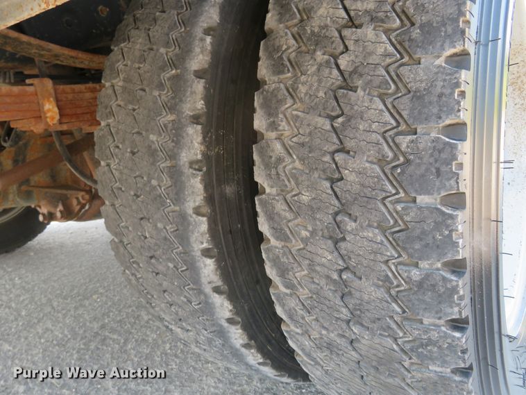 image for item FP9305 2009 Ford F550 Super Duty XL  utility / service truck