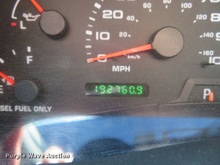 image for item FP9306 2004 Ford F250 Super Duty Lariat  Crew Cab pickup truck