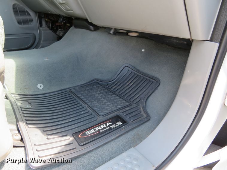 image for item FP9306 2004 Ford F250 Super Duty Lariat  Crew Cab pickup truck