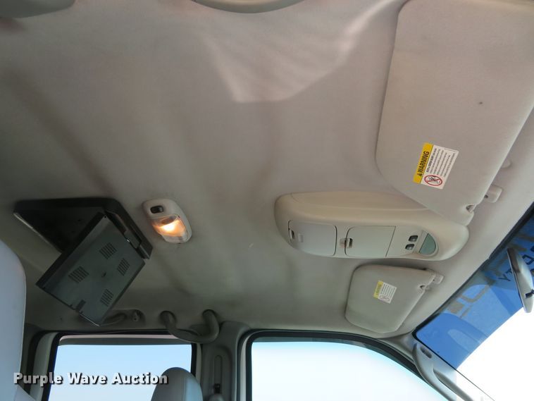 image for item FP9306 2004 Ford F250 Super Duty Lariat  Crew Cab pickup truck