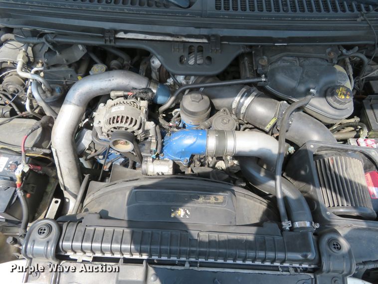 image for item FP9306 2004 Ford F250 Super Duty Lariat  Crew Cab pickup truck