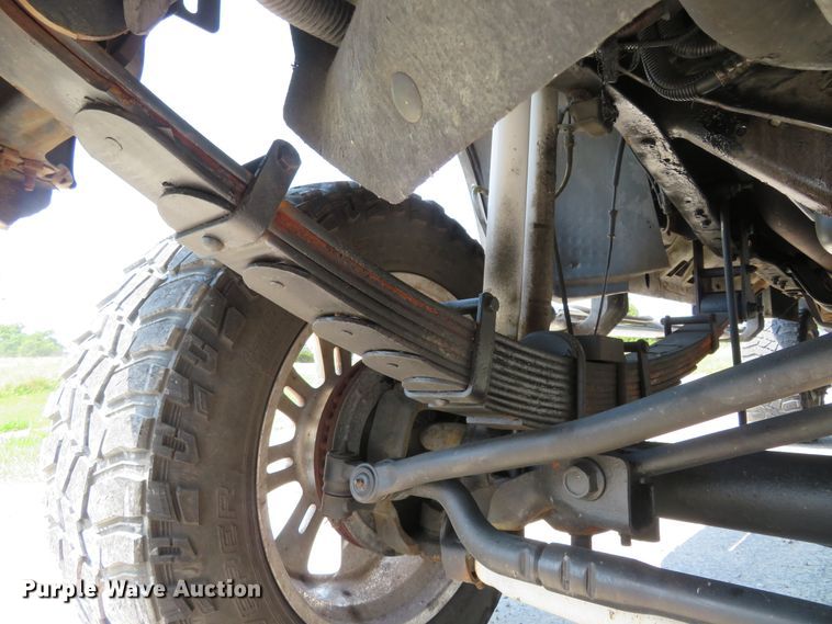 image for item FP9306 2004 Ford F250 Super Duty Lariat  Crew Cab pickup truck