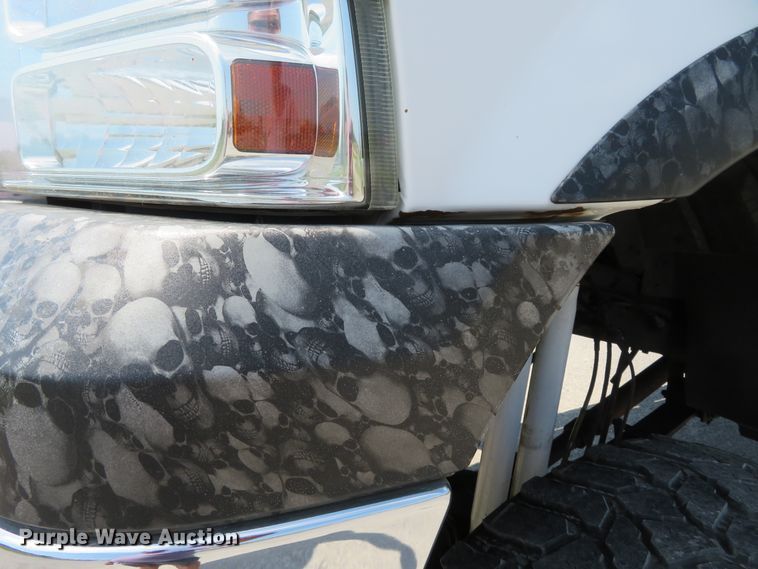 image for item FP9306 2004 Ford F250 Super Duty Lariat  Crew Cab pickup truck