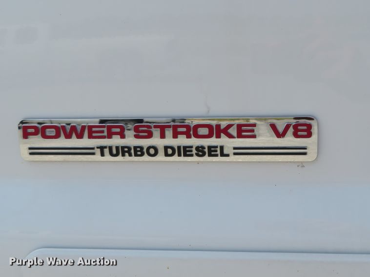 image for item FP9306 2004 Ford F250 Super Duty Lariat  Crew Cab pickup truck