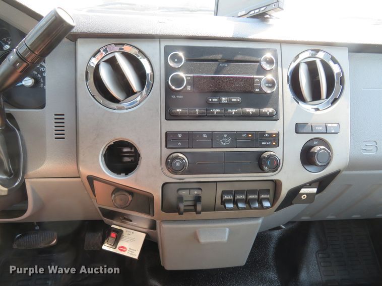 image for item FP9307 2015 Ford F550 Super Duty XLT  tow truck