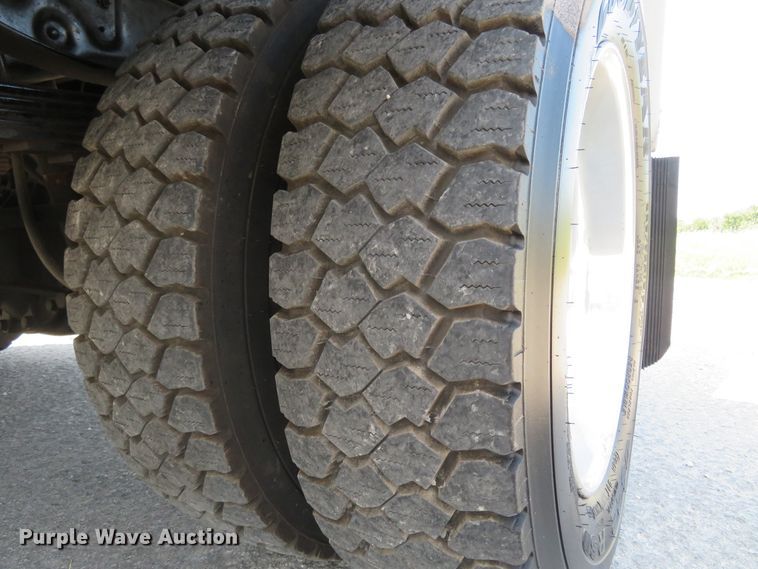 image for item FP9307 2015 Ford F550 Super Duty XLT  tow truck