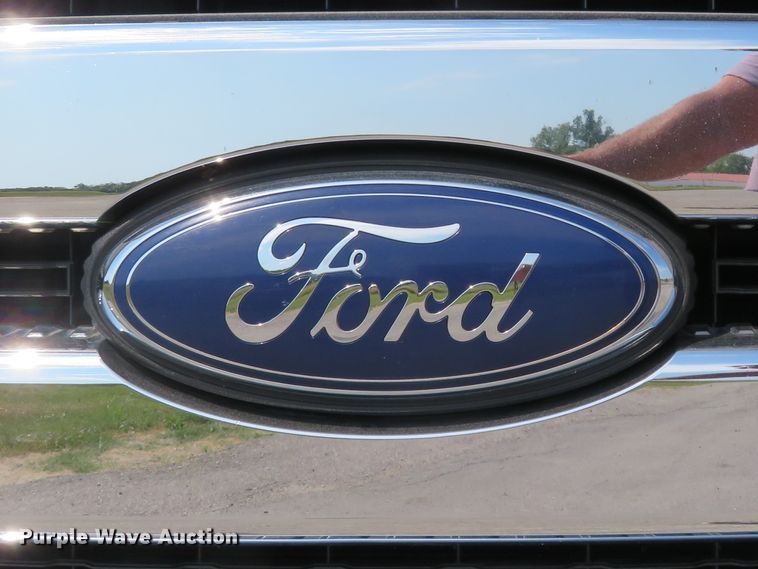 image for item FP9307 2015 Ford F550 Super Duty XLT  tow truck