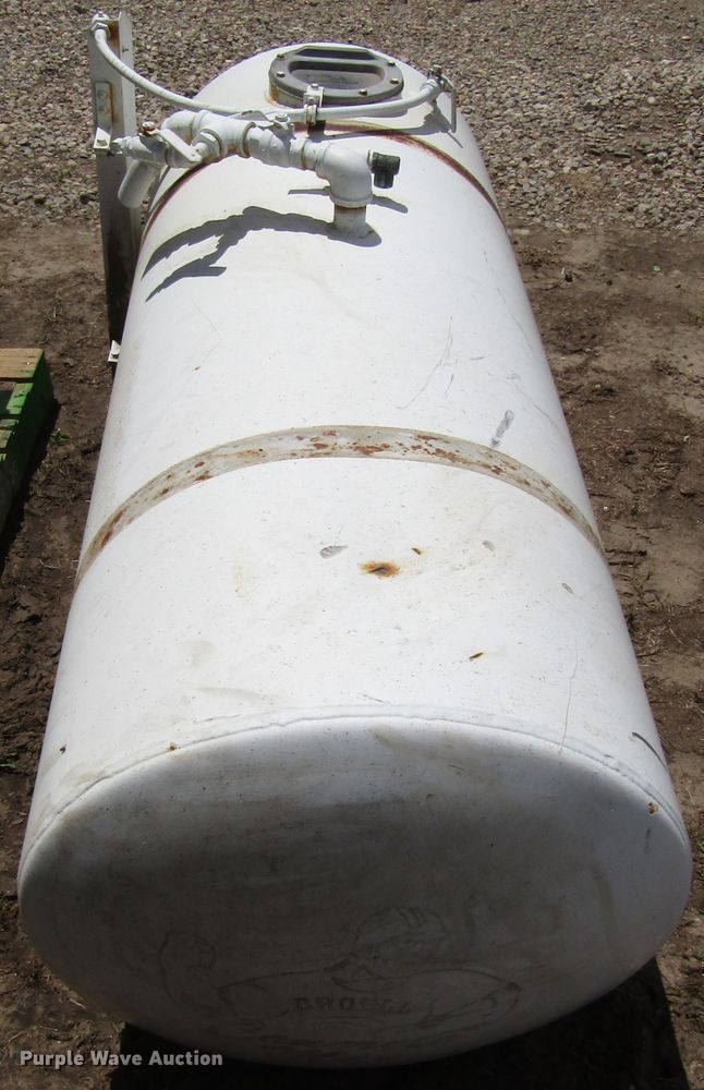 image for item GC9983 (3) water tanks