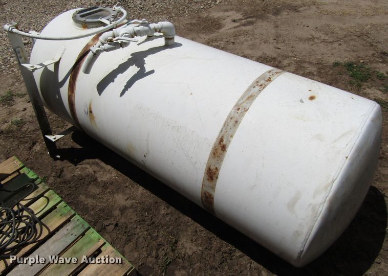 image for item GC9983 (3) water tanks