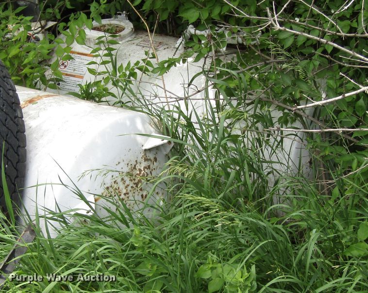 image for item GC9983 (3) water tanks