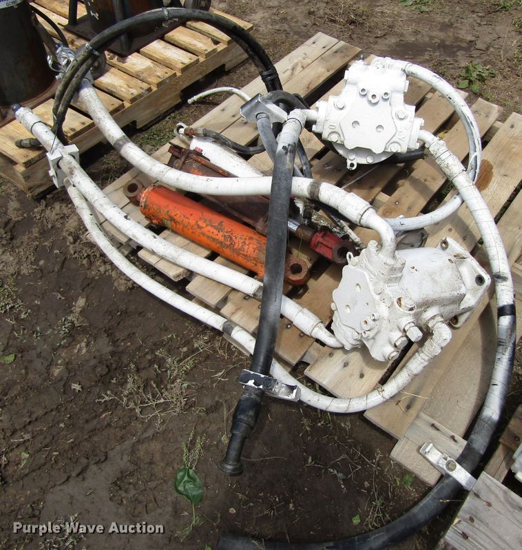 image for item GC9986 Hydraulic pump