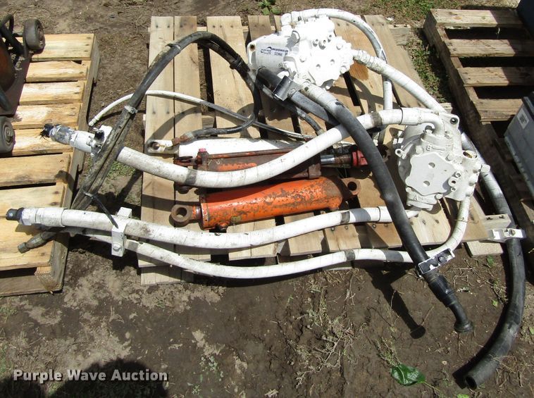 image for item GC9986 Hydraulic pump