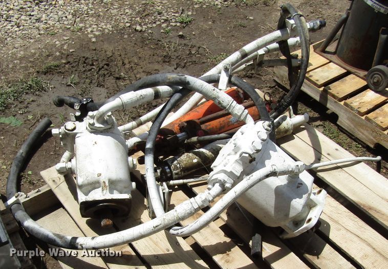 image for item GC9986 Hydraulic pump