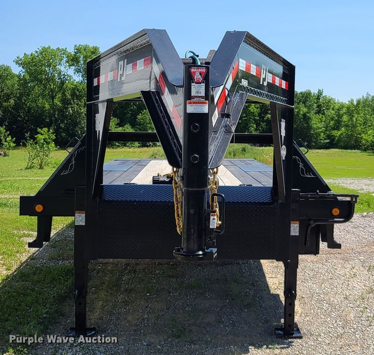 image for item GO9438 2018 PJ Trailer  tilt deck equipment trailer