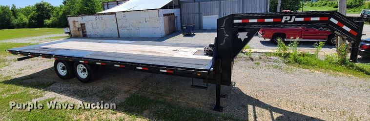 image for item GO9438 2018 PJ Trailer  tilt deck equipment trailer