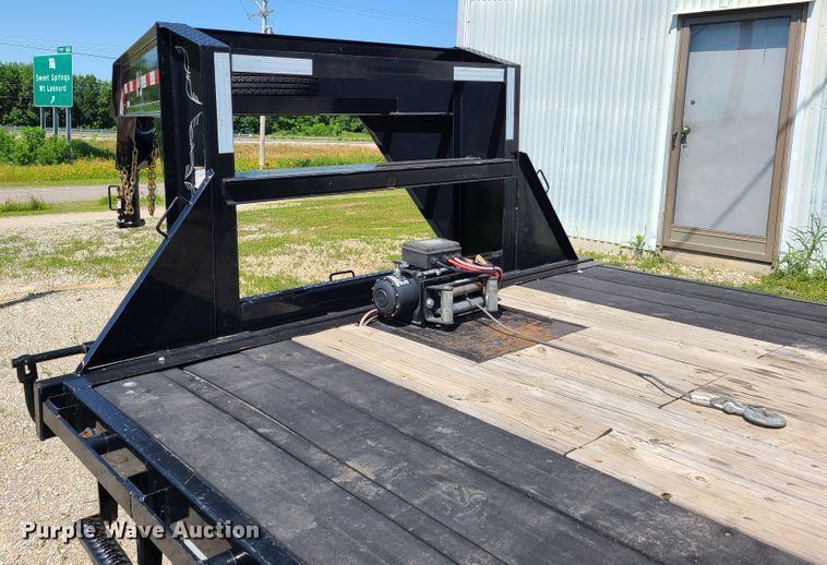 image for item GO9438 2018 PJ Trailer  tilt deck equipment trailer