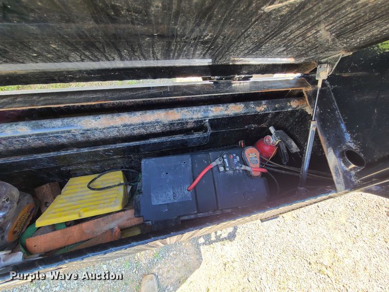 image for item GO9438 2018 PJ Trailer  tilt deck equipment trailer