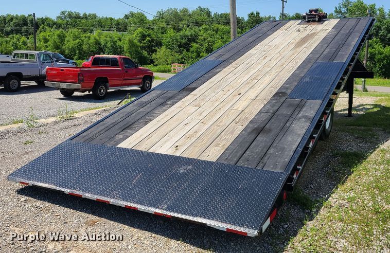 image for item GO9438 2018 PJ Trailer  tilt deck equipment trailer