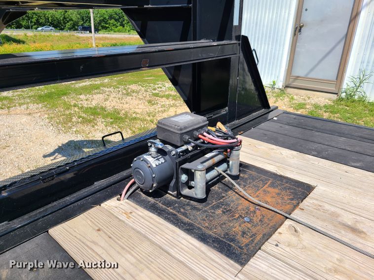 image for item GO9438 2018 PJ Trailer  tilt deck equipment trailer