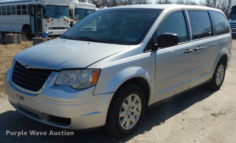 image for item GT9629 2008 Chrysler Town & Country  van