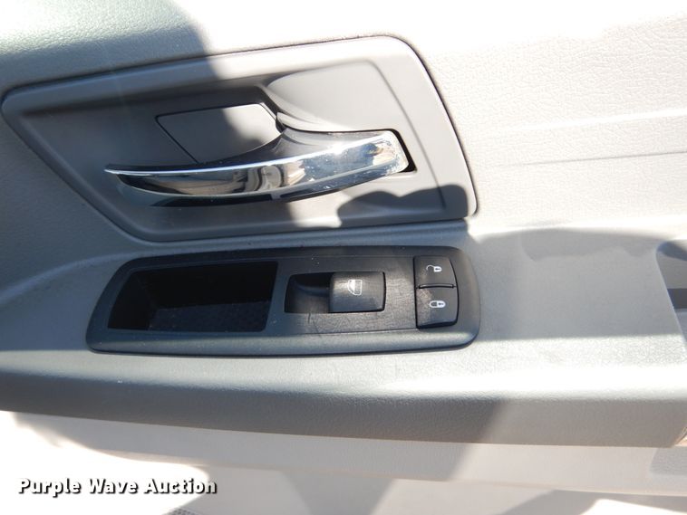 image for item GT9629 2008 Chrysler Town & Country  van