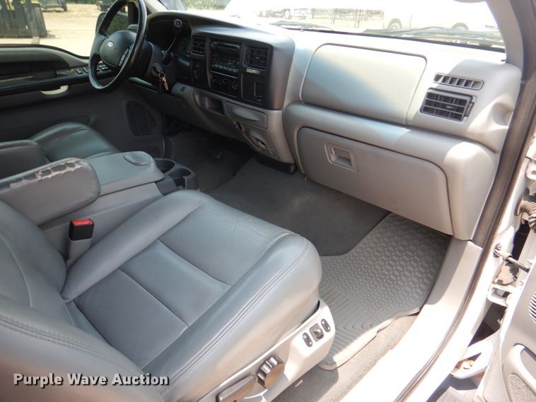 image for item HC9309 2005 Ford Excursion  SUV