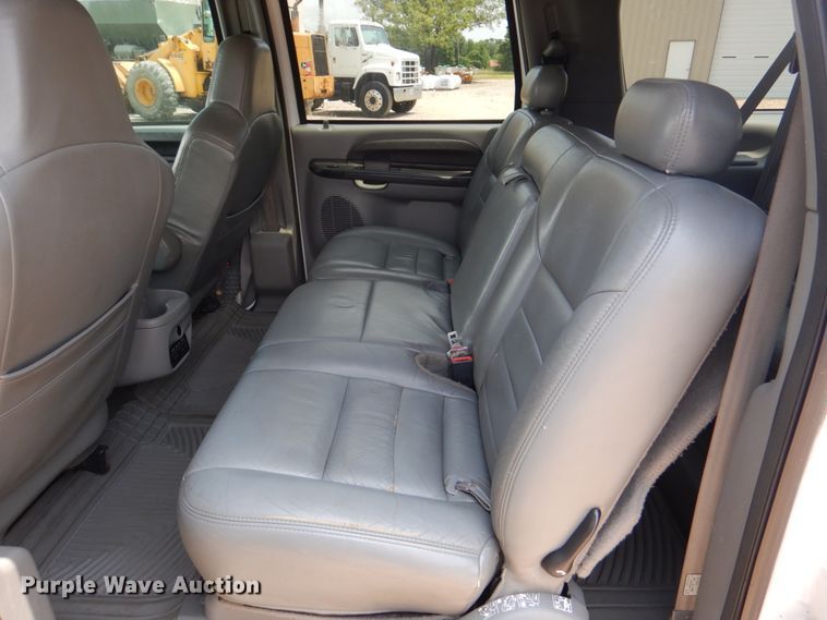 image for item HC9309 2005 Ford Excursion  SUV