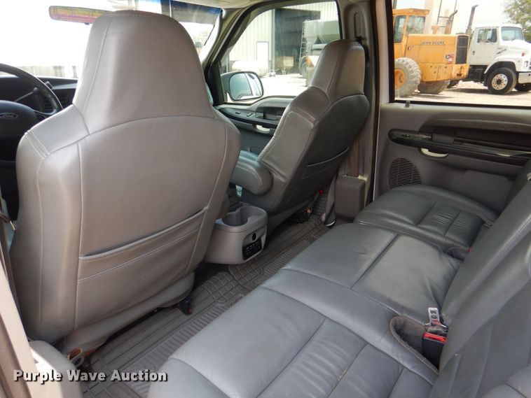 image for item HC9309 2005 Ford Excursion  SUV