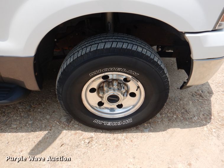 image for item HC9309 2005 Ford Excursion  SUV