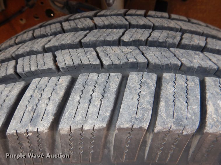 image for item HC9309 2005 Ford Excursion  SUV