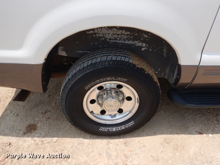 image for item HC9309 2005 Ford Excursion  SUV